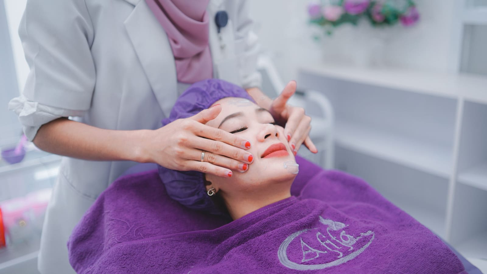 Facial Treatment di Afifa Skincare